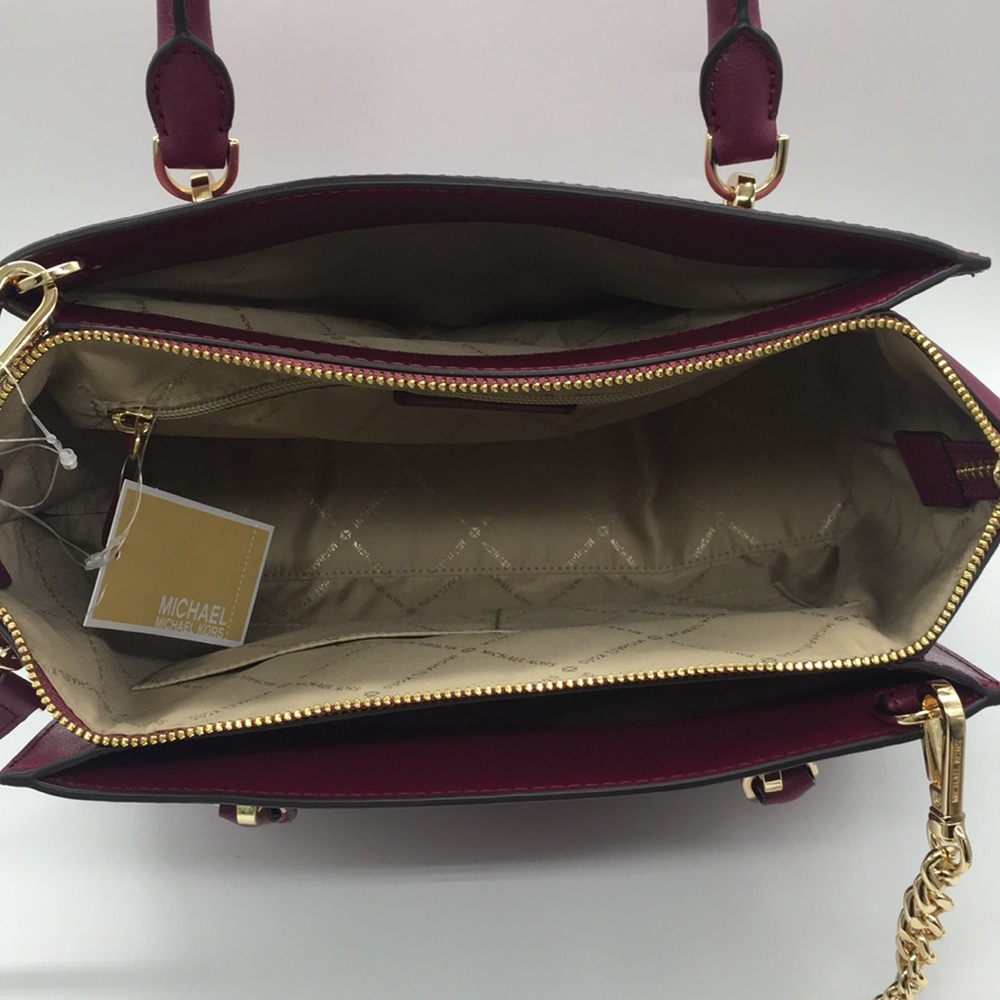 MICHAEL KORS ELLIS LG SATCHEL & LG WALLET MAGENTA - Picture 8 of 8